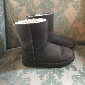 🌟LIKE NEW🌟 Girl’s UGGs Waxy/Waterproof Brown